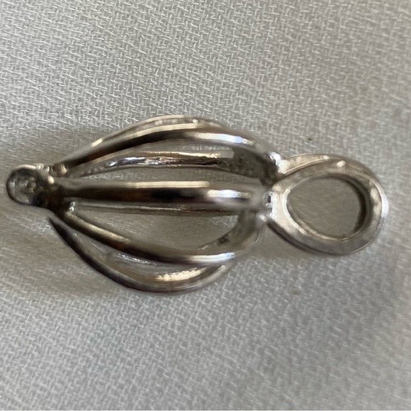 Silver Heart Cage Pendant - Picture 3 of 4